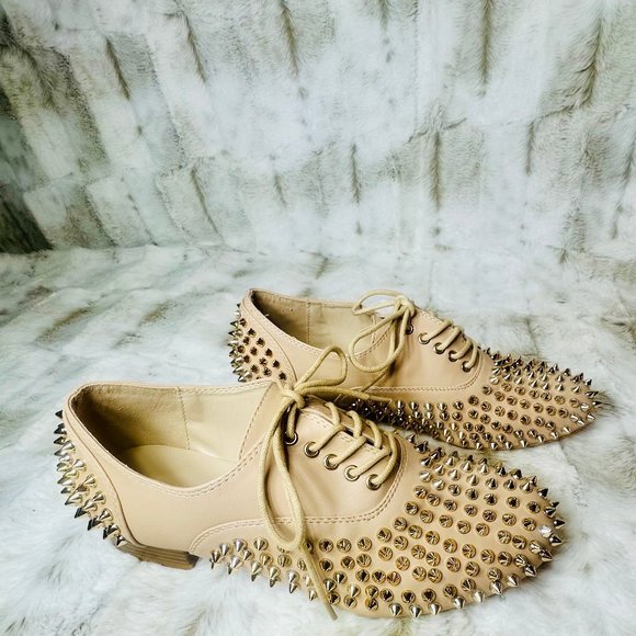 Cape Robbin Gold Spikey Dress Shoe - Picture 2 of 7